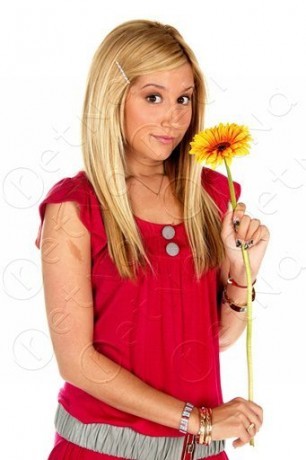 ashly.jpg
