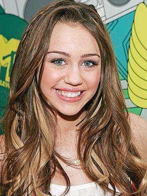 MILEY CYRUS 2.jpg